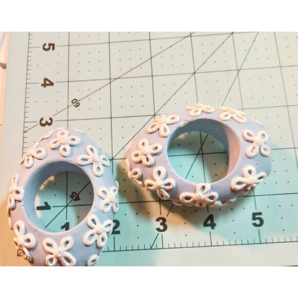 Easter Egg Napkin Rings Blue White Floral Design Vintage Ceramic - Picture 2 of 3